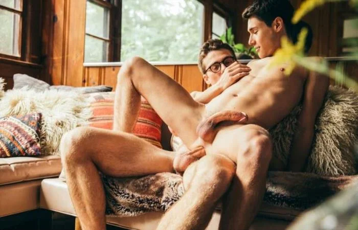 Blake Mitchell & Leo Grand [HD 720p]