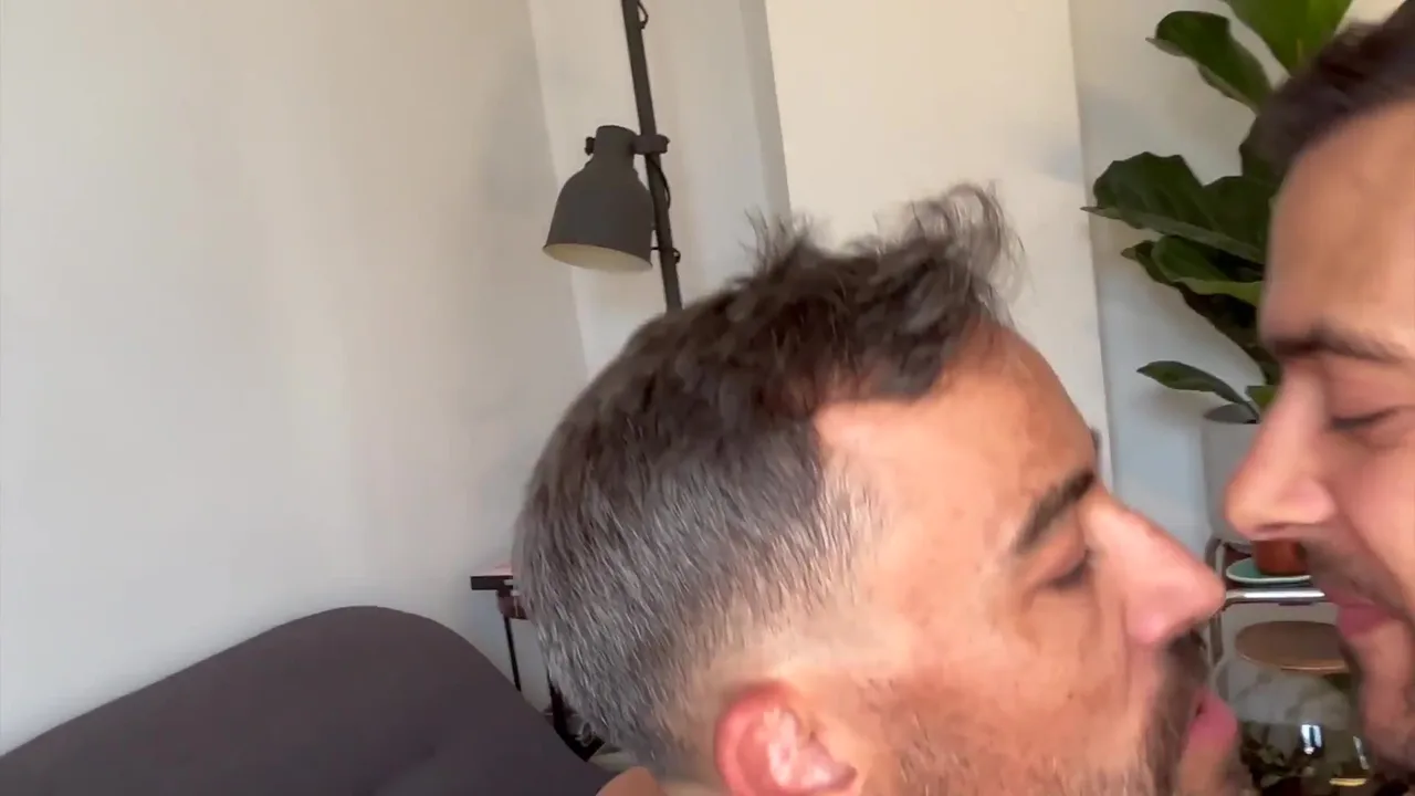 Fuck me Parisian Style - Pablo Cabrera Debuts With Ugo V - Gay Porn Video on GayFull